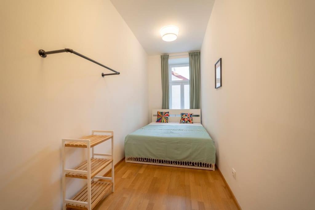 Appartement Spacious Mitten In Vienne